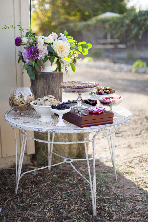 Intimate flower farm elopement | Colleen Riley Photography |Read more -  http://www.100layercake.com/blog/wp-content/uploads/2015/04/Squaw-Valley-Elopement