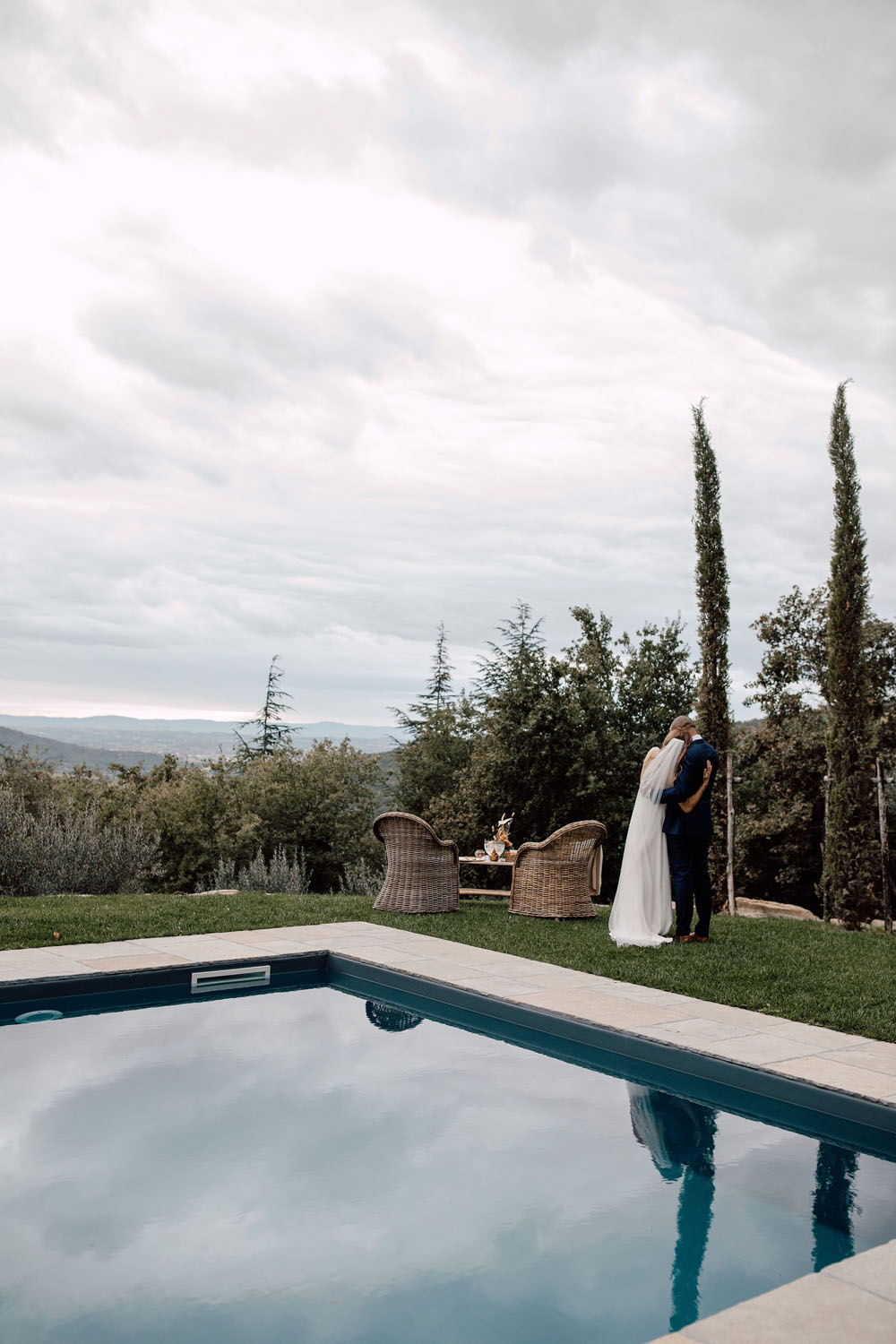 Tuscany elopement at Villa Montanare
