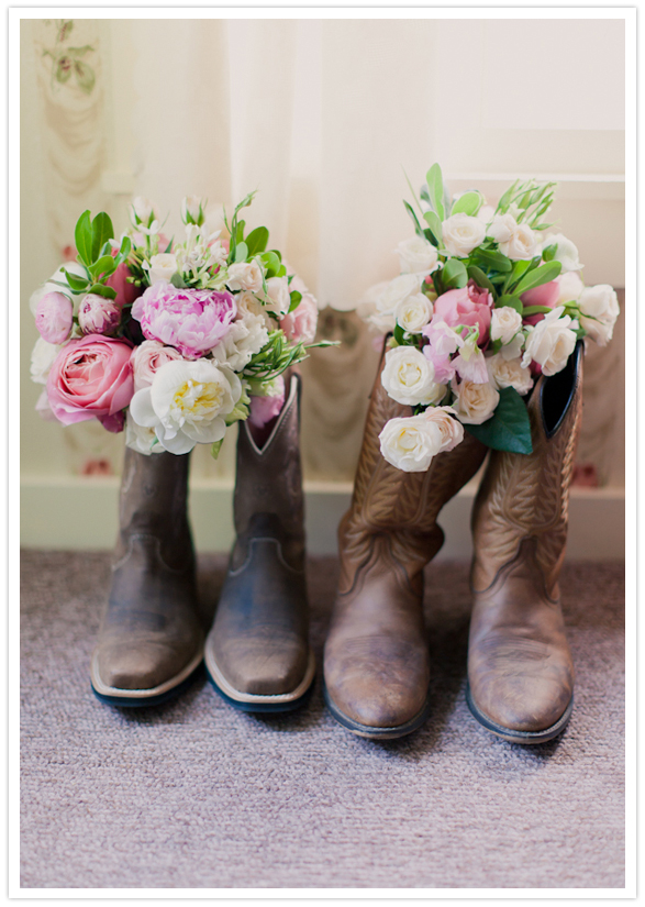bridesmaid cowboy boots and bouquets