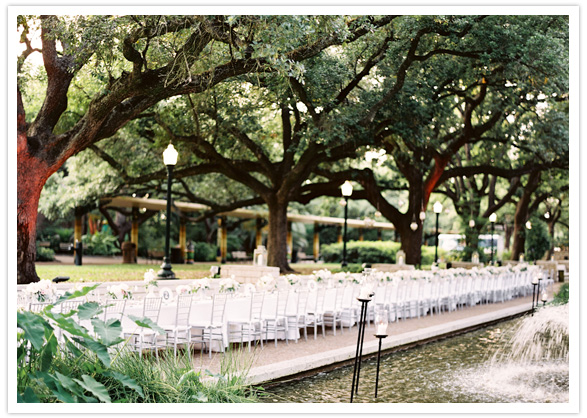 Romantic Houston zoo wedding 