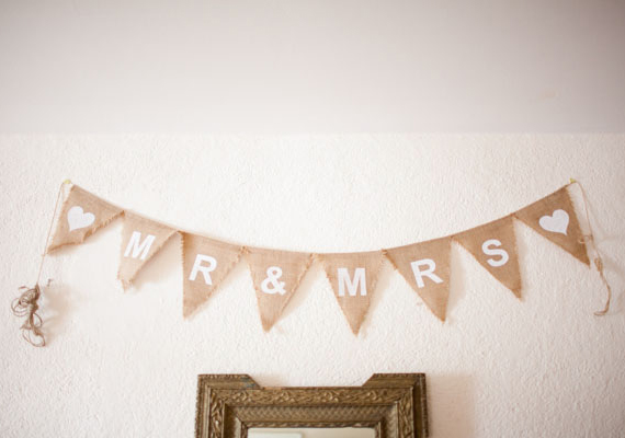 Welcome bunting | Photo by Caught the Light | 100 Layer Cake