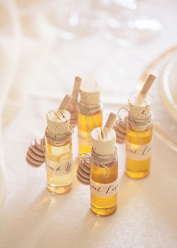 honey wedding favors | photo by This Love of Yours | 100 Layer Cake