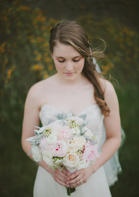 soft pink rose bouquet | photo by Tessa Harvey | 100 Layer Cake 