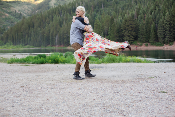 Utah Mountain Elopement | photo by Lindsey Stewart of Green Apple Photography | 100 Layer Cake 