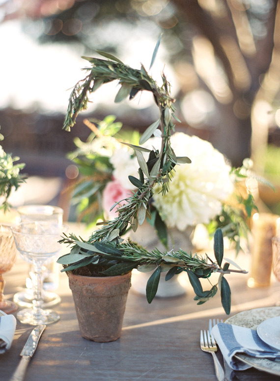 French garden inspired wedding | Southern California wedding | Photo by Braedon Flynn | Read more - https://www.100layercake.com/blog/?p=67357 