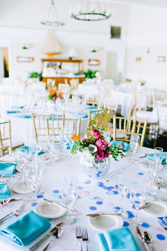 80s pop themed wedding decor | photo by Ariane Moshayedi Photography | Read more - https://www.100layercake.com/blog/?p=67732