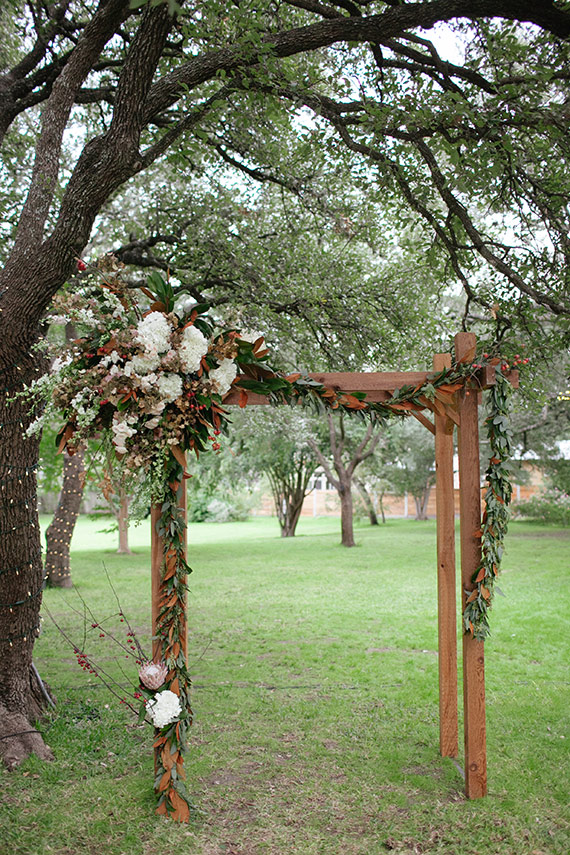 Garden themed winter wedding | Photo by The Nichols | Read more - https://www.100layercake.com/blog/?p=67856