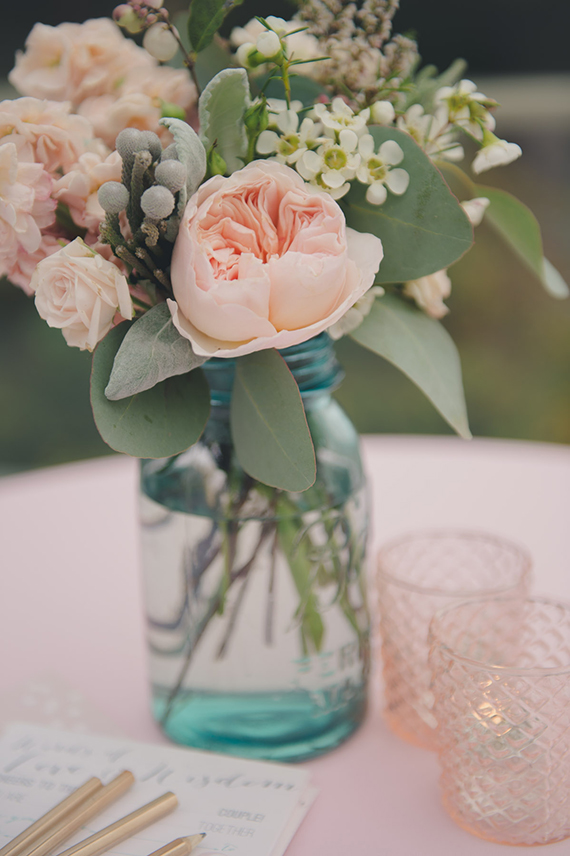 Mint & pink coastal Canadian wedding | Photo by Rebecca Amber Photography | Read more - https://www.100layercake.com/blog/?p=68838 