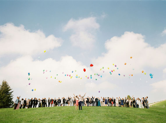 Balloon wedding decor | Photo by Miguel Varona | Read more - https://www.100layercake.com/blog/?p=67833