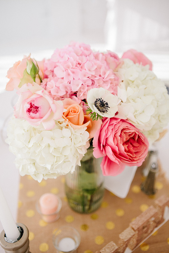Pink and gold florals| Photo by Sylvia Photography | Read more - https://www.100layercake.com/blog/?p=68388
