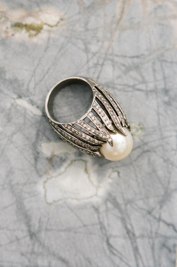 Vintage ring | Photo by Brian Tropiano Photo | Read more - https://www.100layercake.com/blog/?p=76635