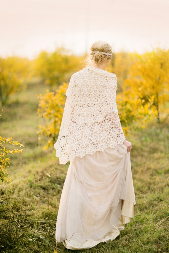 Pomegranate farm wedding inspiration | Photo by Tyme Photography | Read more - https://www.100layercake.com/blog/?p=77288