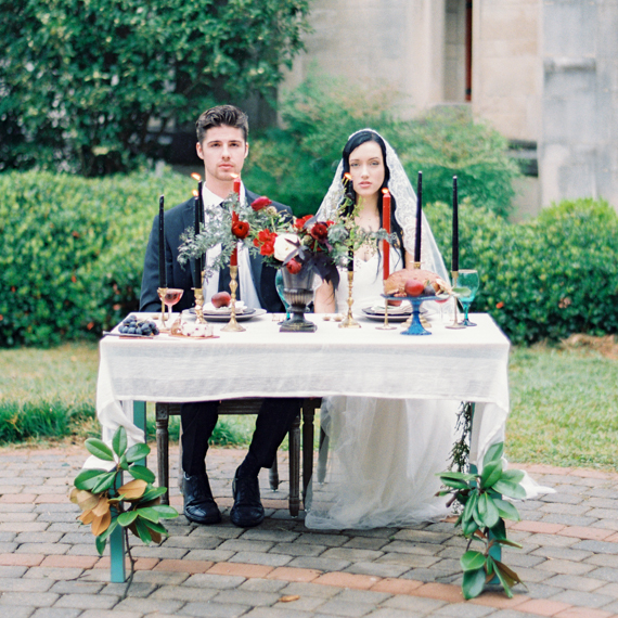 Red &amp; blue winter wedding inspiration Berry wedding