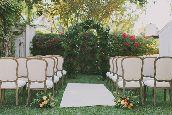 Intimate Hollywood Hills Inspiration | Photo by Fondly Forever Photography | Read more -  https://www.100layercake.com/blog/?p=81445