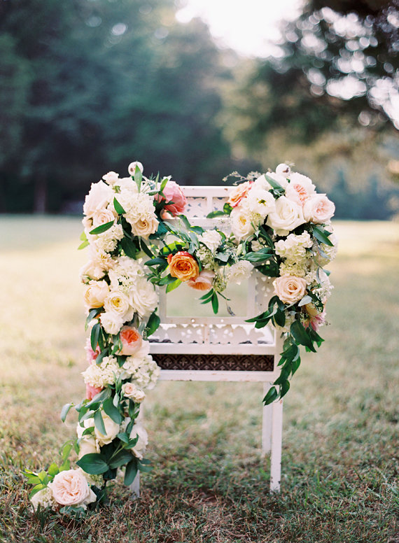 Romantic fall Mississippi wedding | Photo by Cassidy Carson Photography | Read more - https://www.100layercake.com/blog/?p=85074