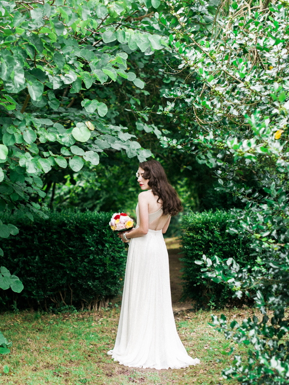 Vintage Portugal wedding | Photo by Love Is My Favorite Color | Read more - https://www.100layercake.com/blog/?p=85197