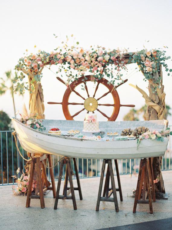 Nautical La Jolla wedding | Photo by Ashley Kelemen | Read more - https://www.100layercake.com/blog/wp-content/uploads/2015/02/Nautical-La-Jolla-Wedding