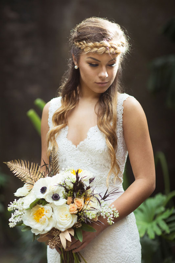 Aqua and gold wedding ideas | Photo by Tasha Rae Photography | 100 Layer Cake