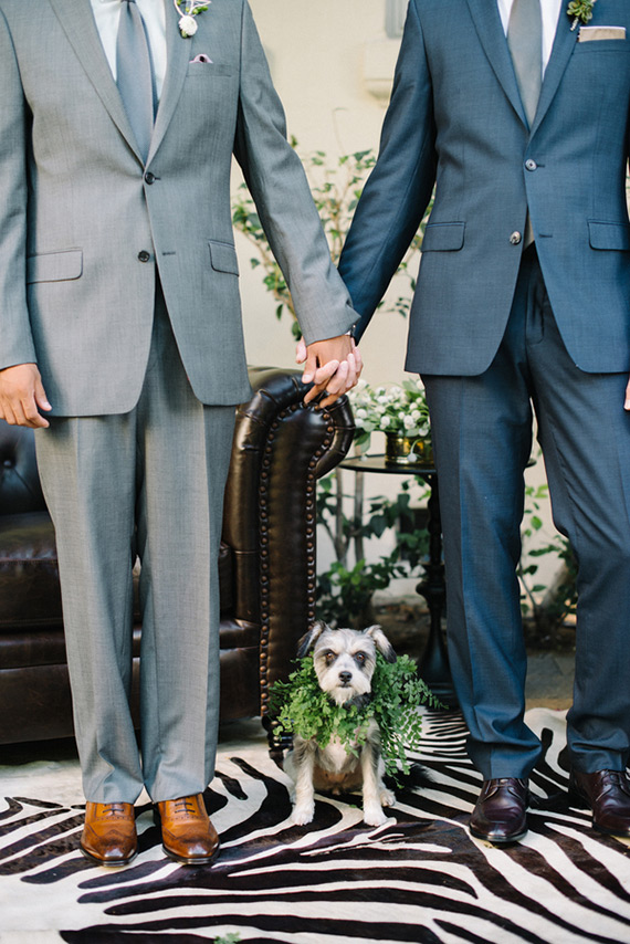 Modern green and white wedding ideas | Photo by Krista Mason Photography | Read more -  https://www.100layercake.com/blog/wp-content/uploads/2015/04/modern-green-black-white-wedding