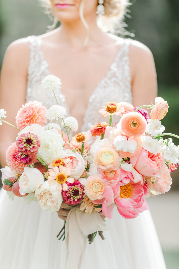 Modern peach and blush bridal bouquet 