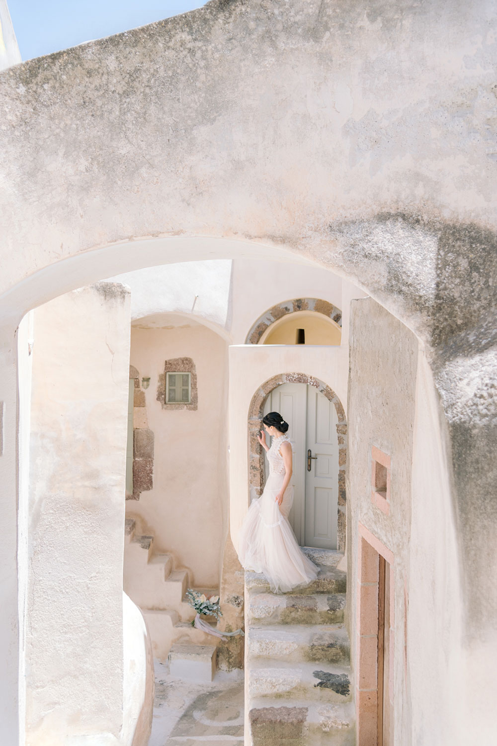 We want to step right into this ethereal Santorini elopement