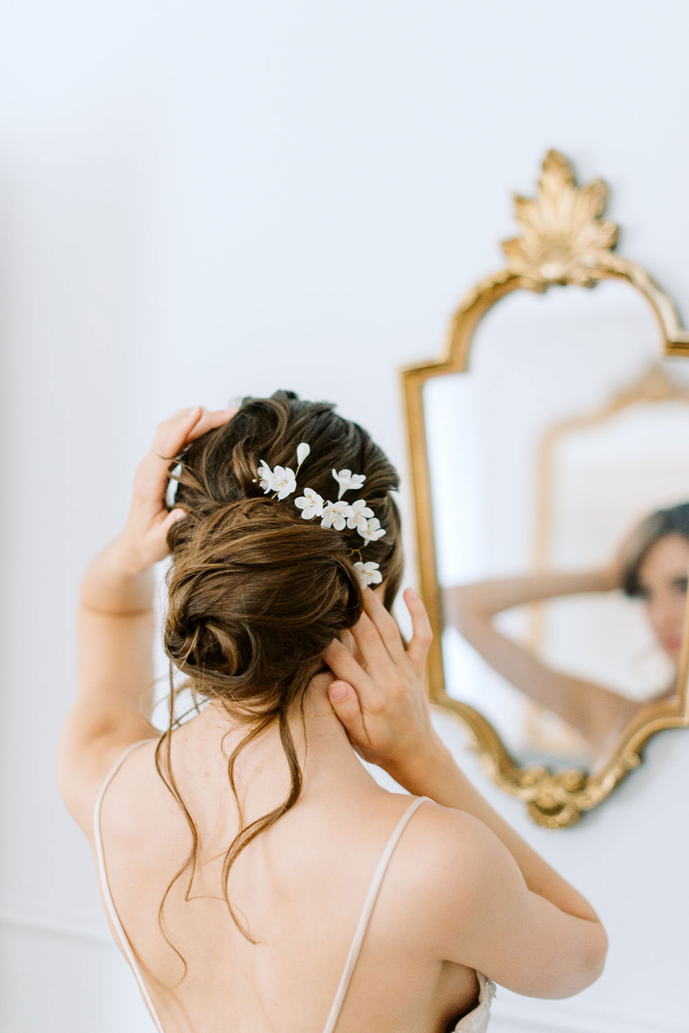 3 effortless French bridal hairstyles