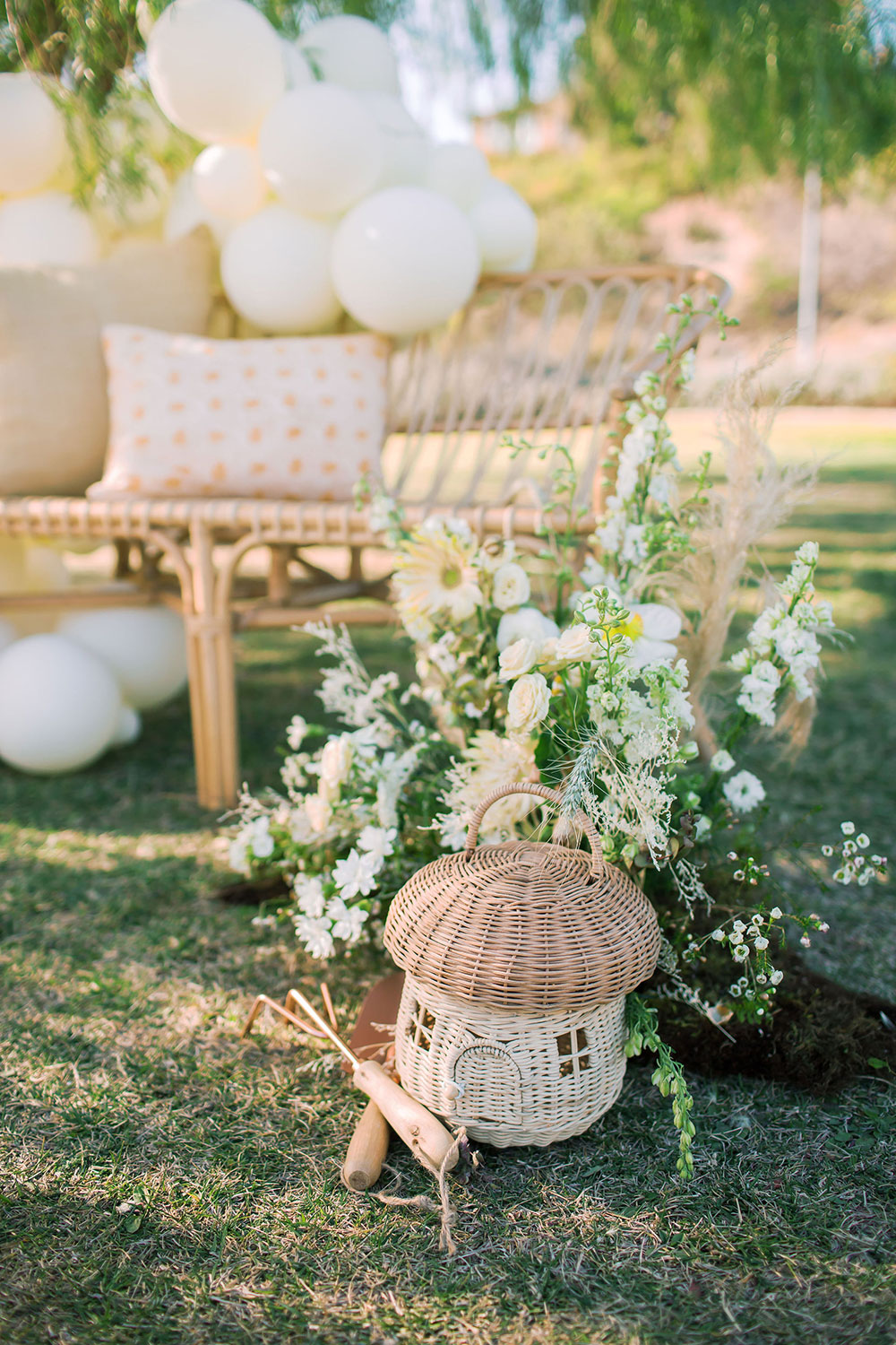 An adorable kids Easter picnic with real bunnies! 100 Layer Cake