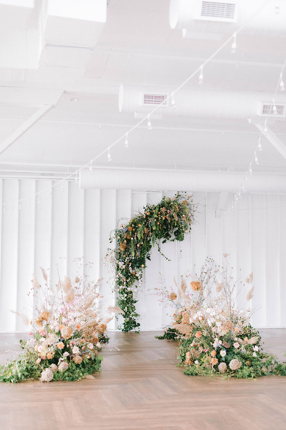 Colorful wedding inspiration at the Modern Love Event in Nashville
