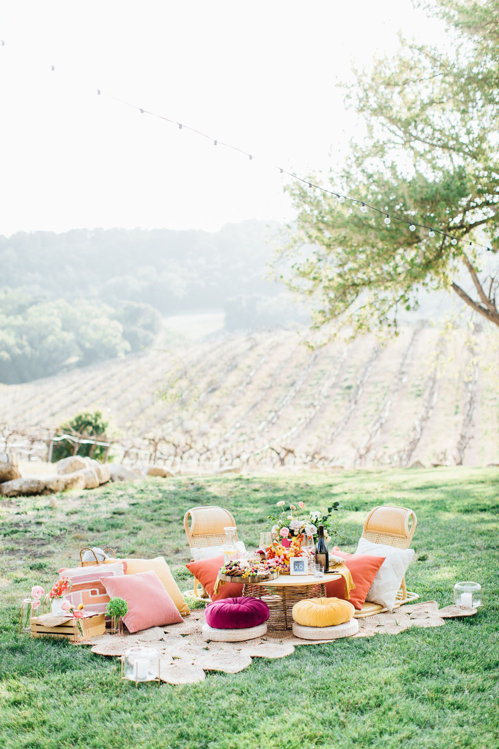 Colorful summer wedding inspiration at HammerSky Vineyards