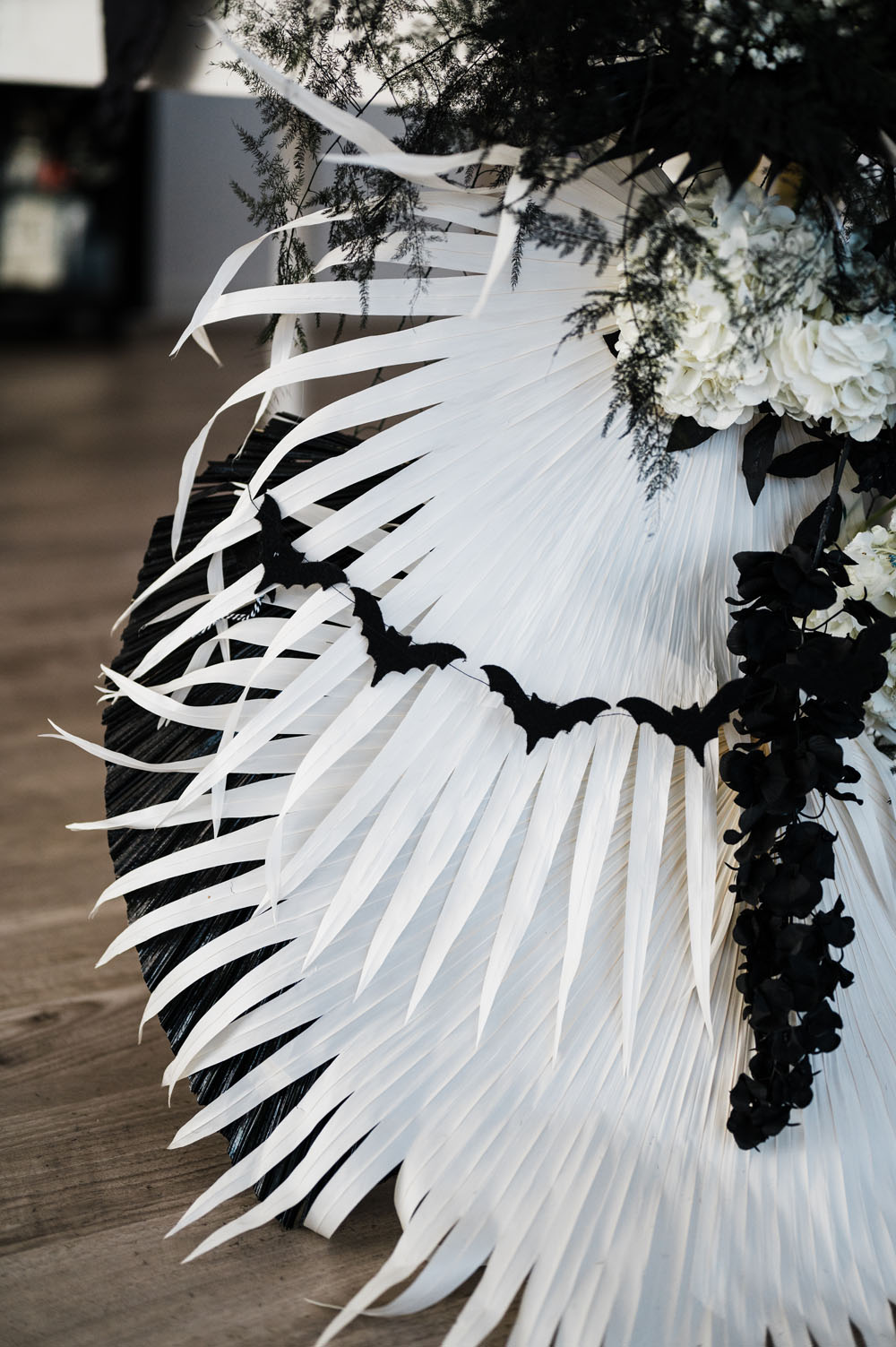 Idées effrayantes de fête d'Halloween et de mariage en noir et blanc