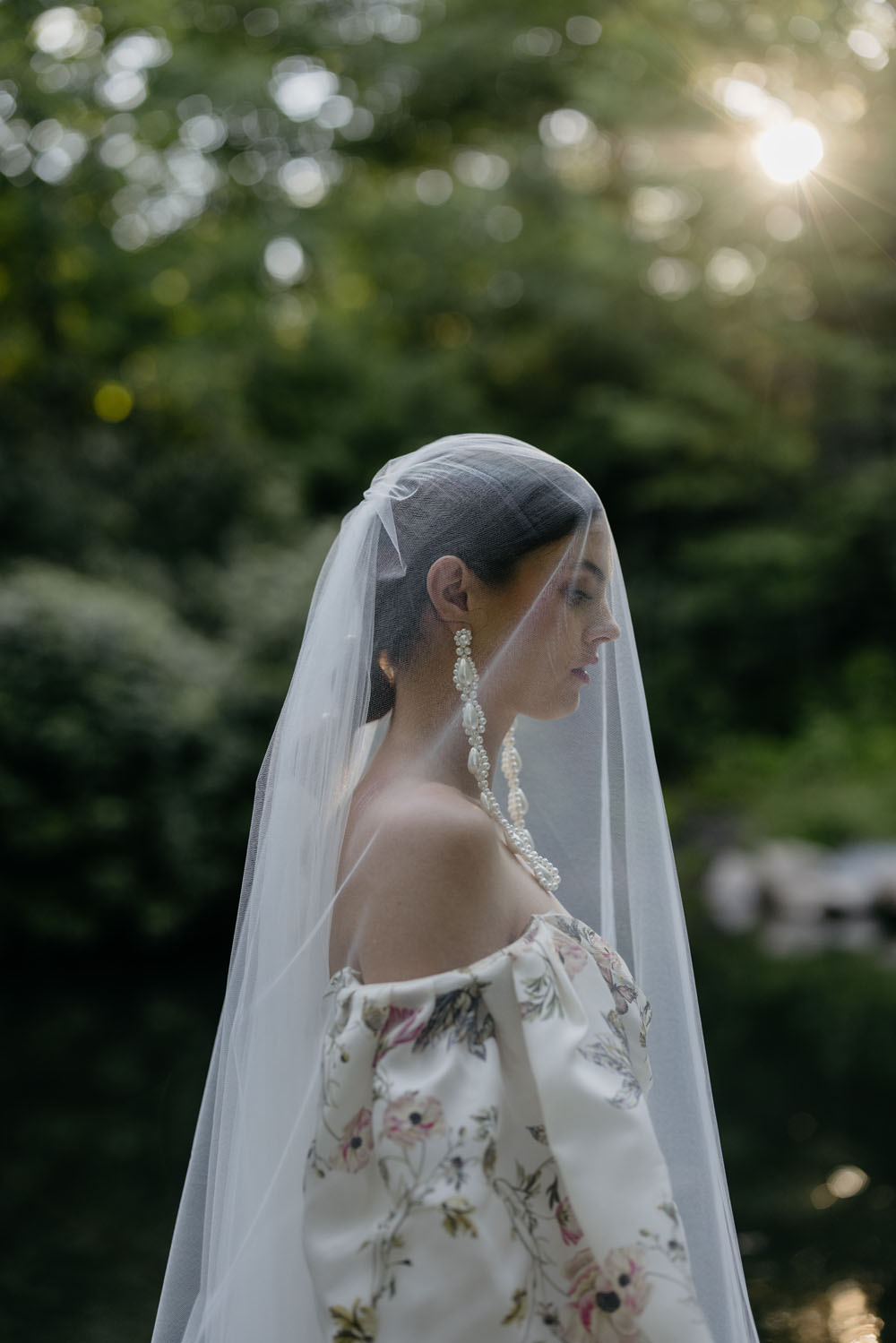 Idées de mariage de montagne d'été de luxe avec une robe à fleurs
