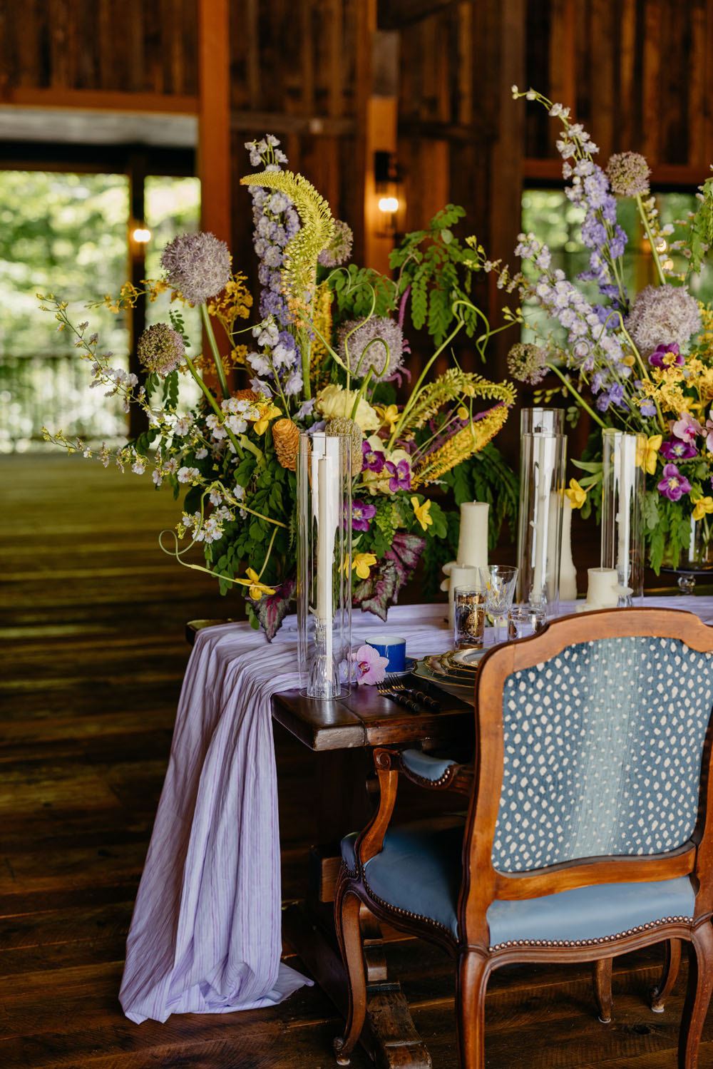 Idées de mariage de montagne d'été de luxe avec une robe à fleurs