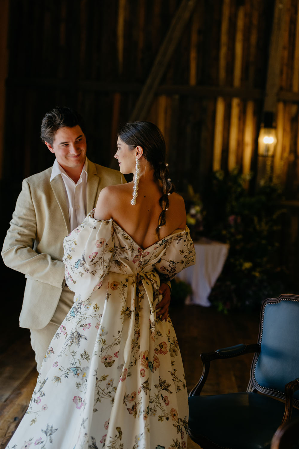 Idées de mariage de montagne d'été de luxe avec une robe à fleurs