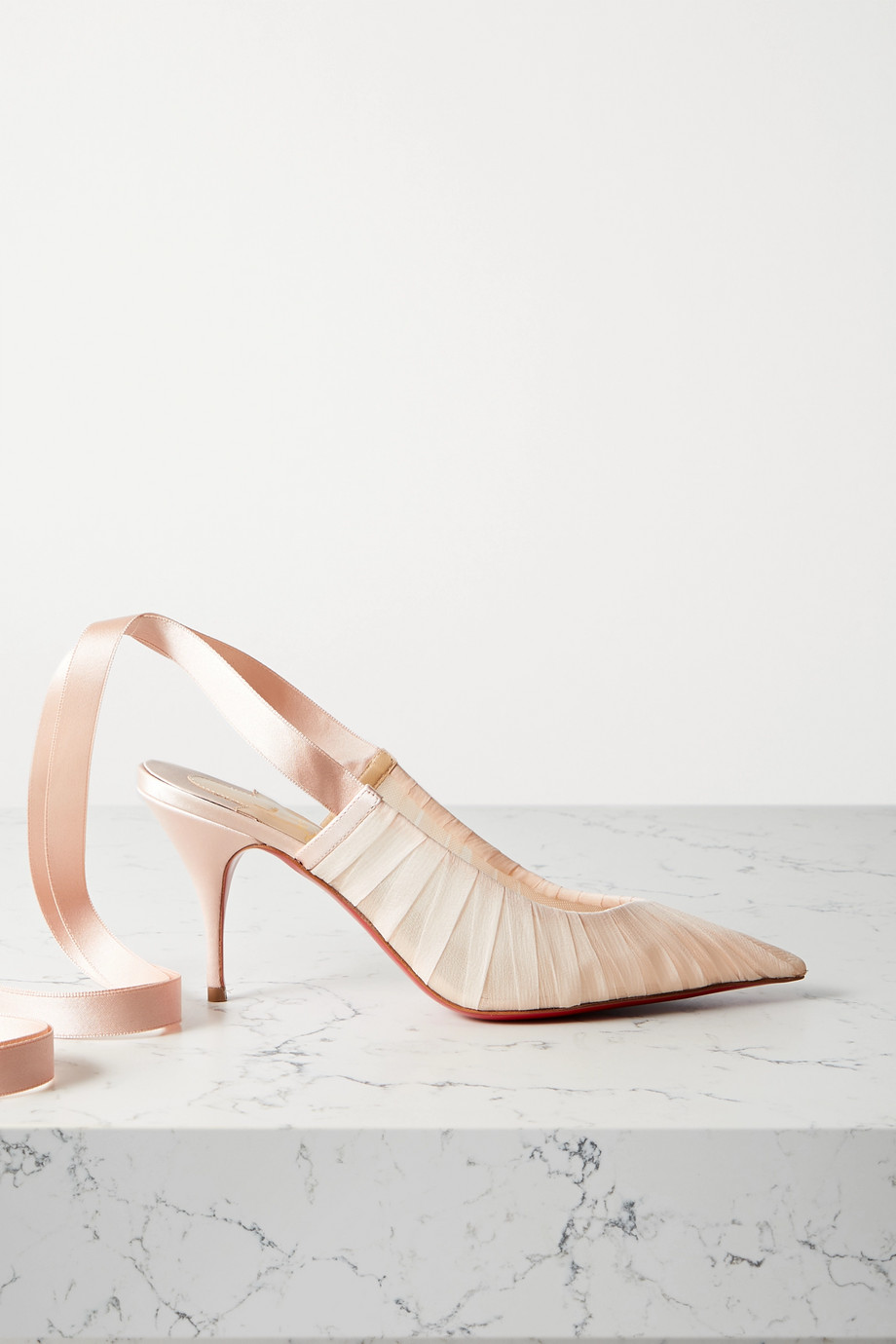 talons de mariage en satin blush