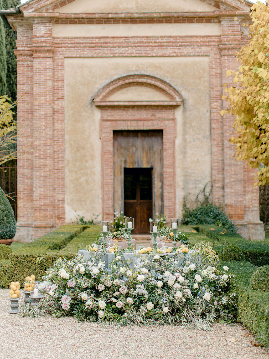 classic wedding in Tuscany