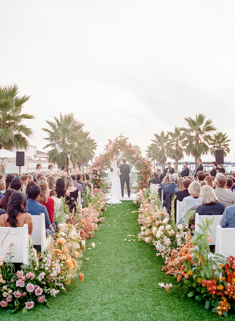 A beachy wedding in San Diego with bright, tropical details | Real Weddings