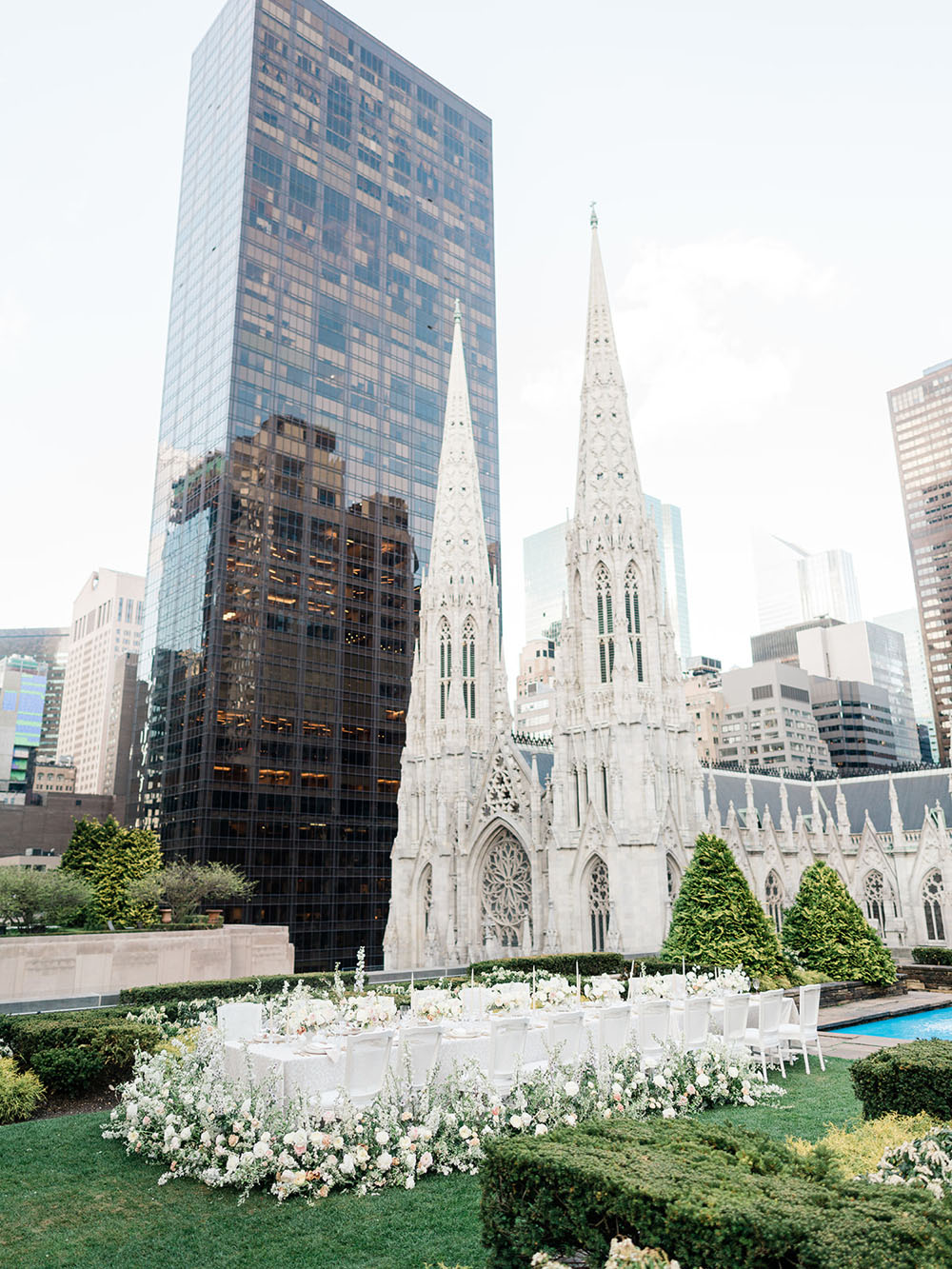 Luxurious English garden wedding inspiration in NYC