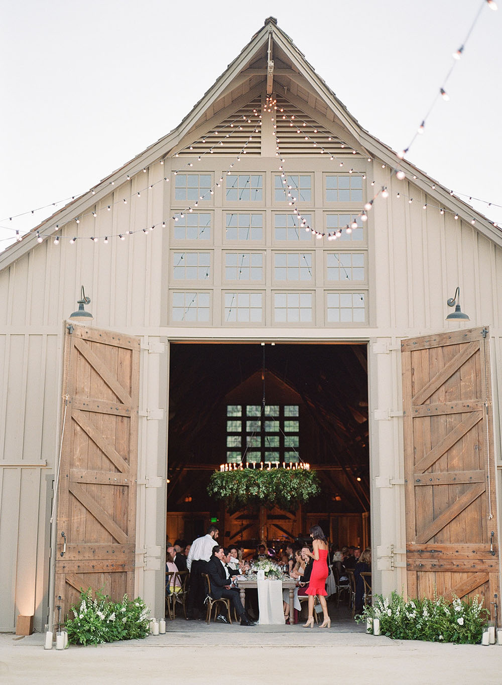 Timeless green and white wedding at Santa Lucia Preserve
