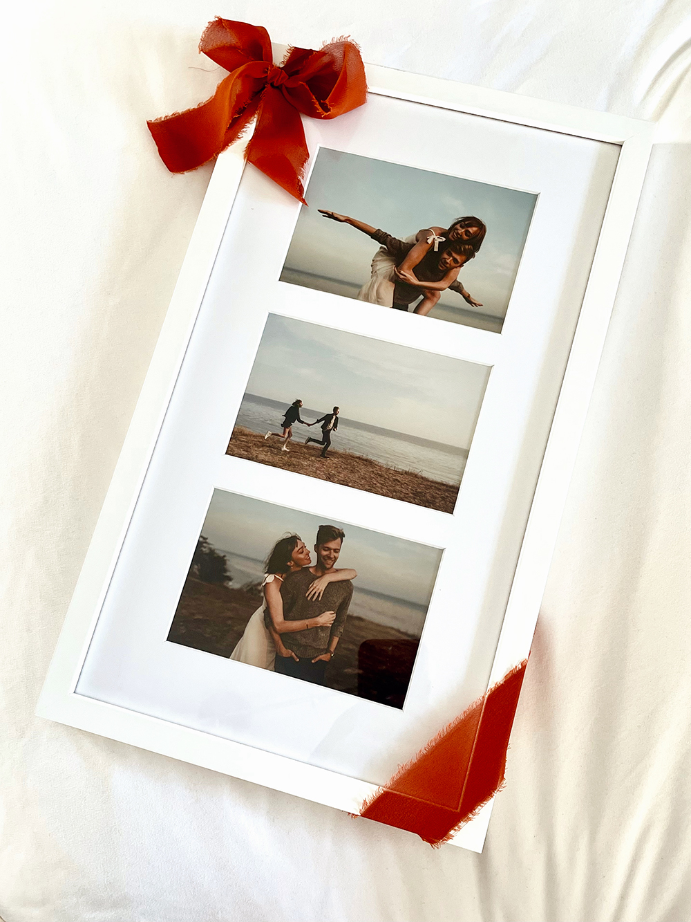 How to gift your wedding photos this holiday season