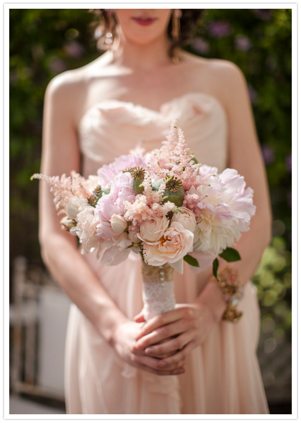 shades of pink and peach bouquet