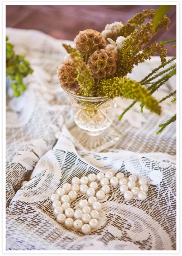 pearls and lace table decor