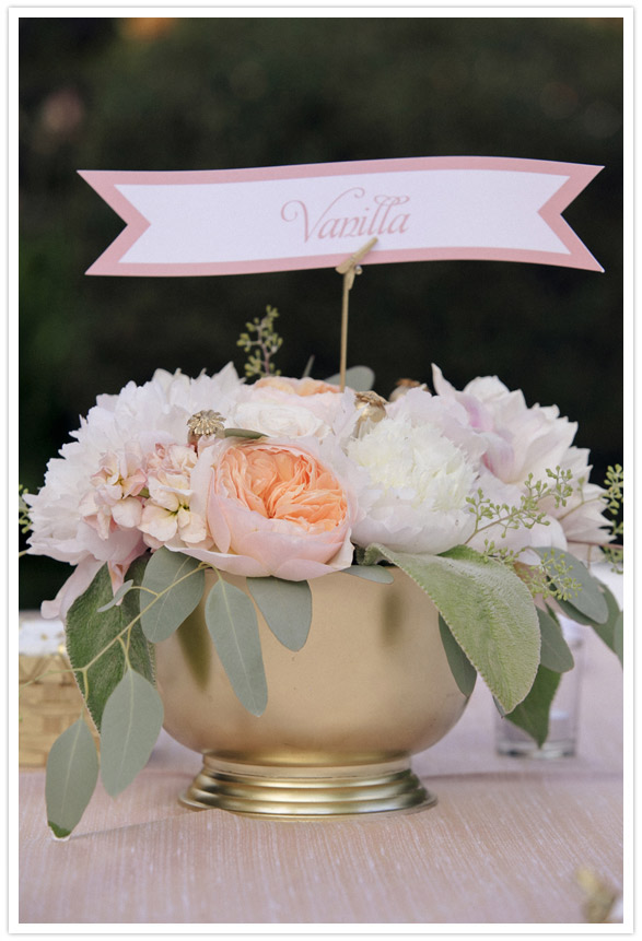 pink and gold centerpiece