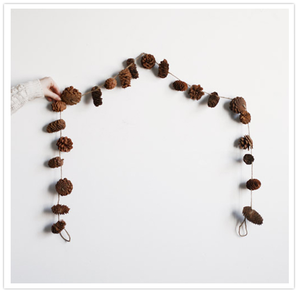 pinecone garland