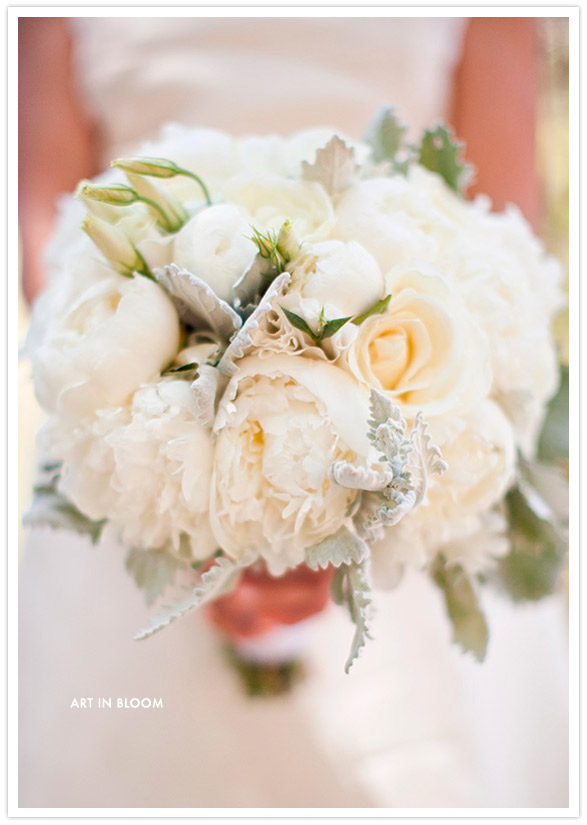 White wedding bouquet by Art in Bloom