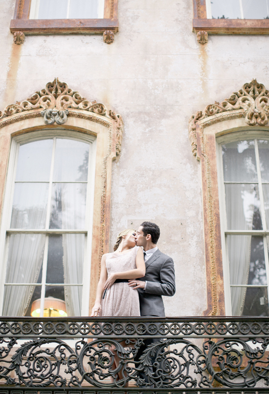 romantic balcony kiss | Photo by Jeremy Harwell