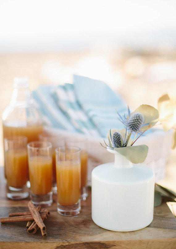 Beachside rehearsal dinner party | 100 Layer Cake