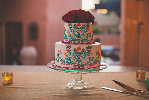 Mexican design wedding cake | Photos by Cana Family | 100 Layer Cake
