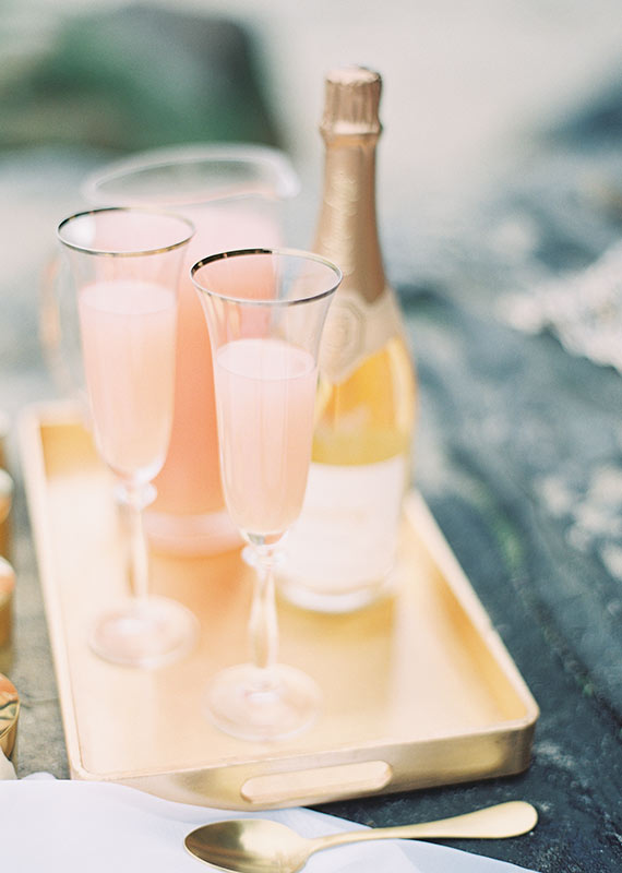 Pink and gold wedding inspiration | photos by Ashley Kelemen | 100 Layer Cake 