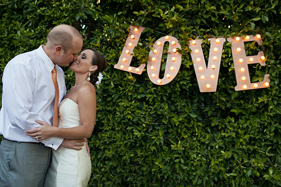 Love marquee wedding lights   | photos by Frenzel Studios | 100 Layer Cake