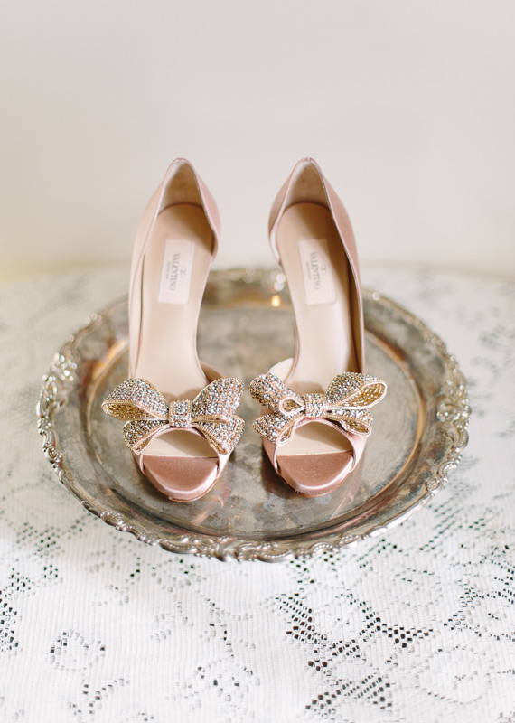 Valentino wedding shoes | photos by Annabella Charles Photography | 100 Layer Cake